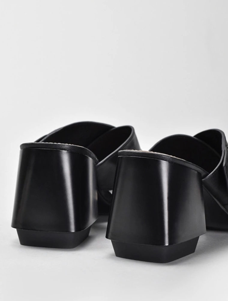 VITTO ROSSI // CRISS-CROSS OPEN TOE MULES, BLACK - Image 3