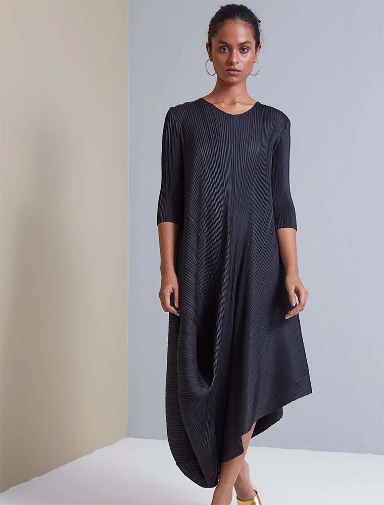 SCARLET SAGE // 3/4 SLEEVE ASYMMETRICAL LAILA WAIST DRAPE DRESS, BLACK - Image 5