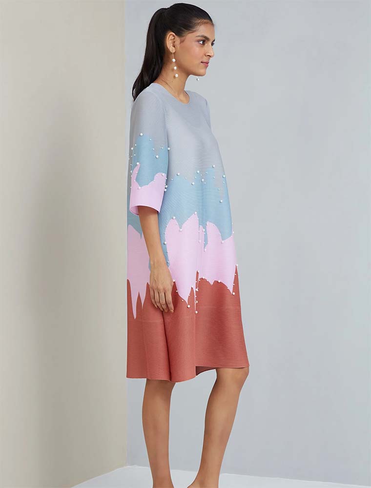 SCARLET SAGE // WAVE PRINT EMBELLISHED W/ PEARLS CORTEZ DRESS, PINK - Image 4