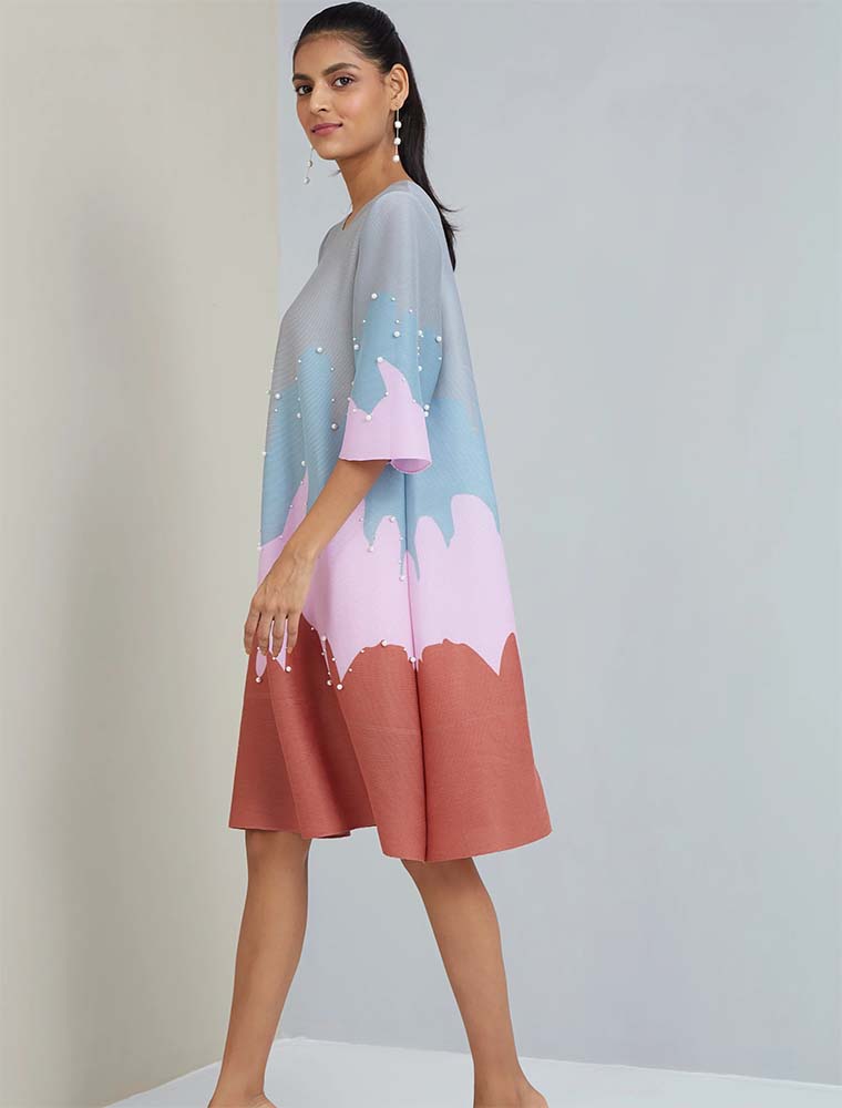SCARLET SAGE // WAVE PRINT EMBELLISHED W/ PEARLS CORTEZ DRESS, PINK - Image 3