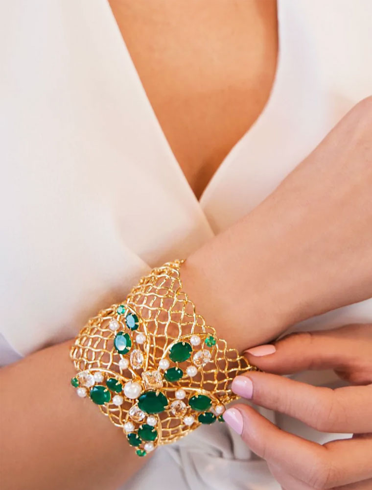 BOUNKIT // DOUBLE MESH CUFF WITH BLACK ONYX, FUCHSIA AND PEARLS - Image 3