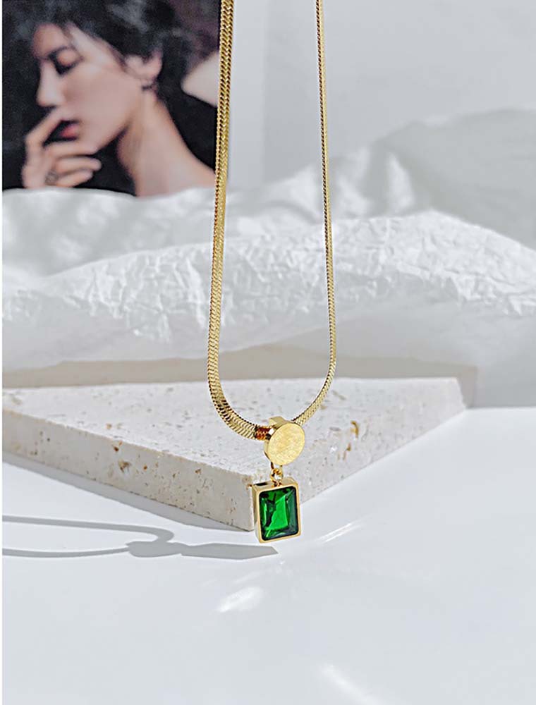 SE // SURGICAL STEEL GEOMETRIC ARTIFICIAL GEMSTONE NECKLACE, GOLD - Image 3