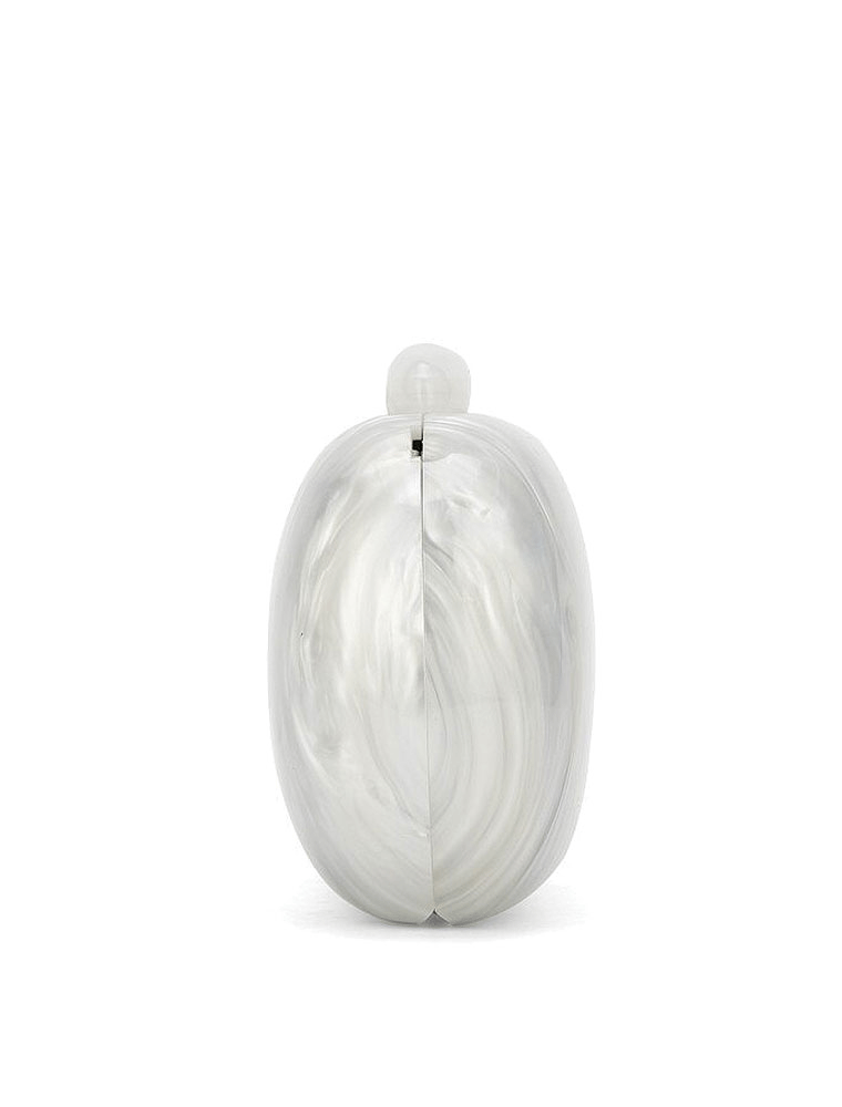 A.KOM // OVAL ACRYLIC CLUTCH BAG, PEARL WHITE - Image 4