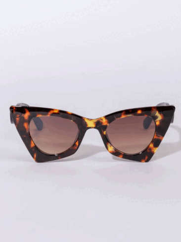 A.KOM // CAT EYE PLASTIC SUNGLASSES, TORTOISE