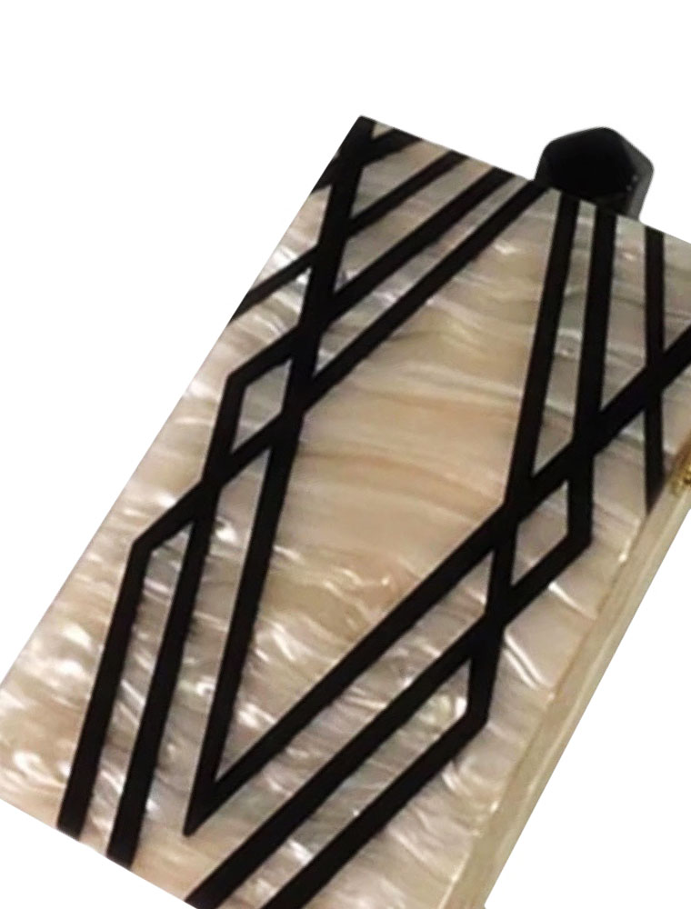 A.KOM // RECTANGULAR GEOMETRIC DESIGN ACRYLIC CLUTCH BAG, BEIGE - Image 5