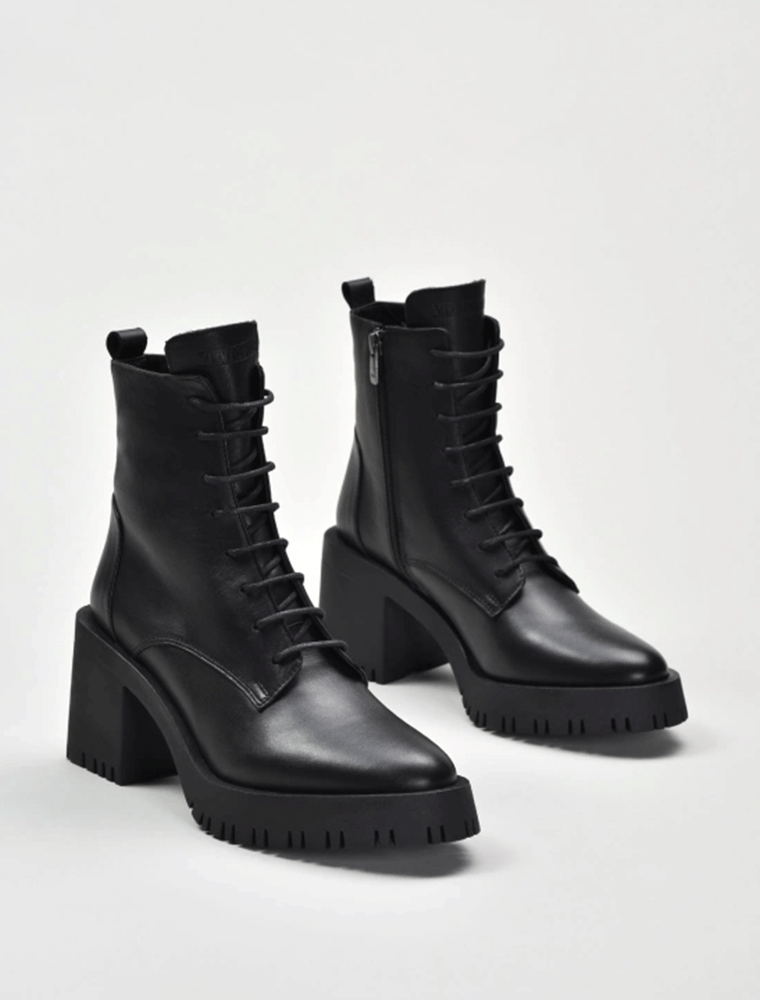 VITTO ROSSI // LACE-UP V-TOE CHUNKY HEEL LEATHER BOOTIES, BLACK - Image 4